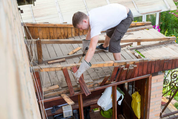 le Couvreur Zingueur Charpentier Nettoyage Toiture à Collonges-au-Mont-d'Or joue un rôle crucial dans la réparation des fuites de toiture. T
