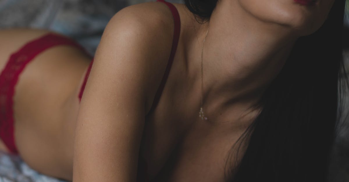 découvrez notre collection de lingerie élégante et raffinée. offrez-vous confort et sophistication avec des pièces qui subliment votre silhouette et vous font sentir belle en toute occasion.
