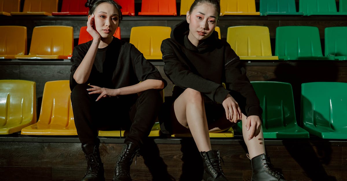 découvrez les dernières tendances féminines qui mettent en avant élégance et style. restez à la pointe de la mode avec nos conseils sur les vêtements, accessoires et looks incontournables pour chaque saison.
