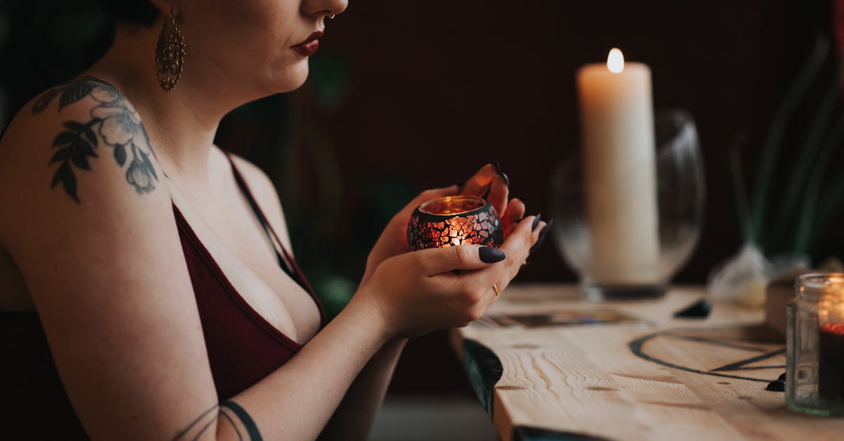 découvrez notre collection unique de bijoux en bois, alliant artisanship et style naturel. chaque pièce est conçue avec soin pour apporter une touche d'élégance authentique et durable à votre look.