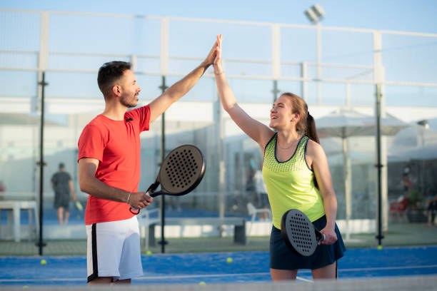 Constructeur court de padel